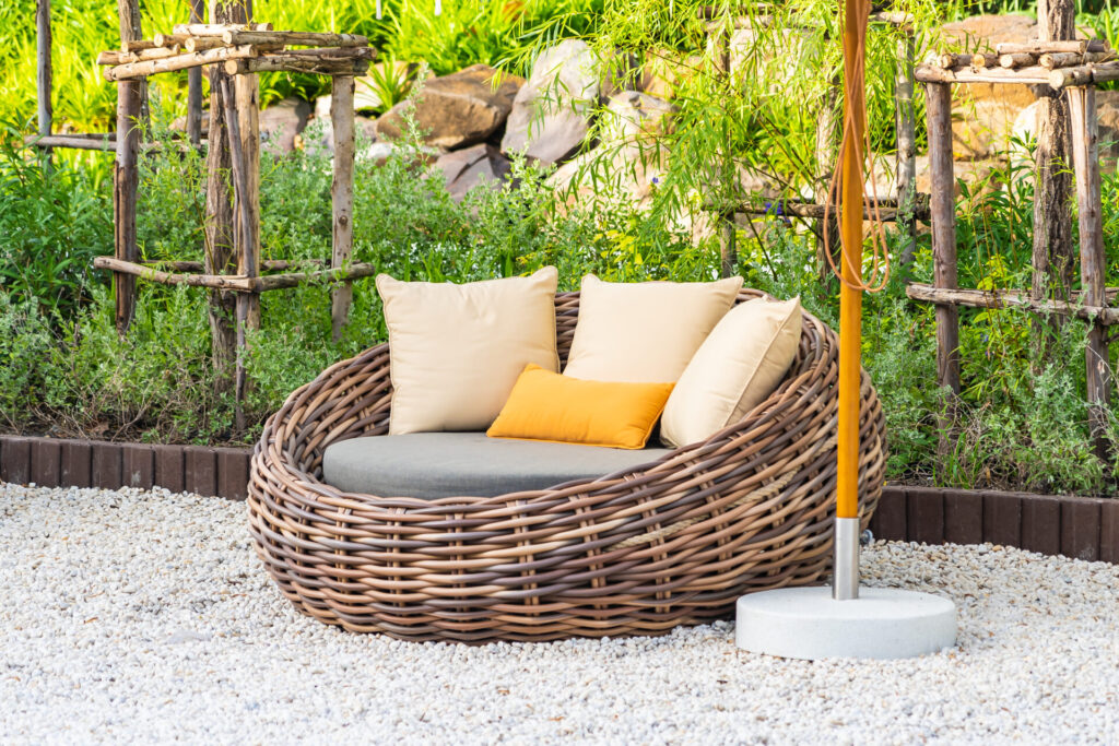 tips merawat furniture outdoor
