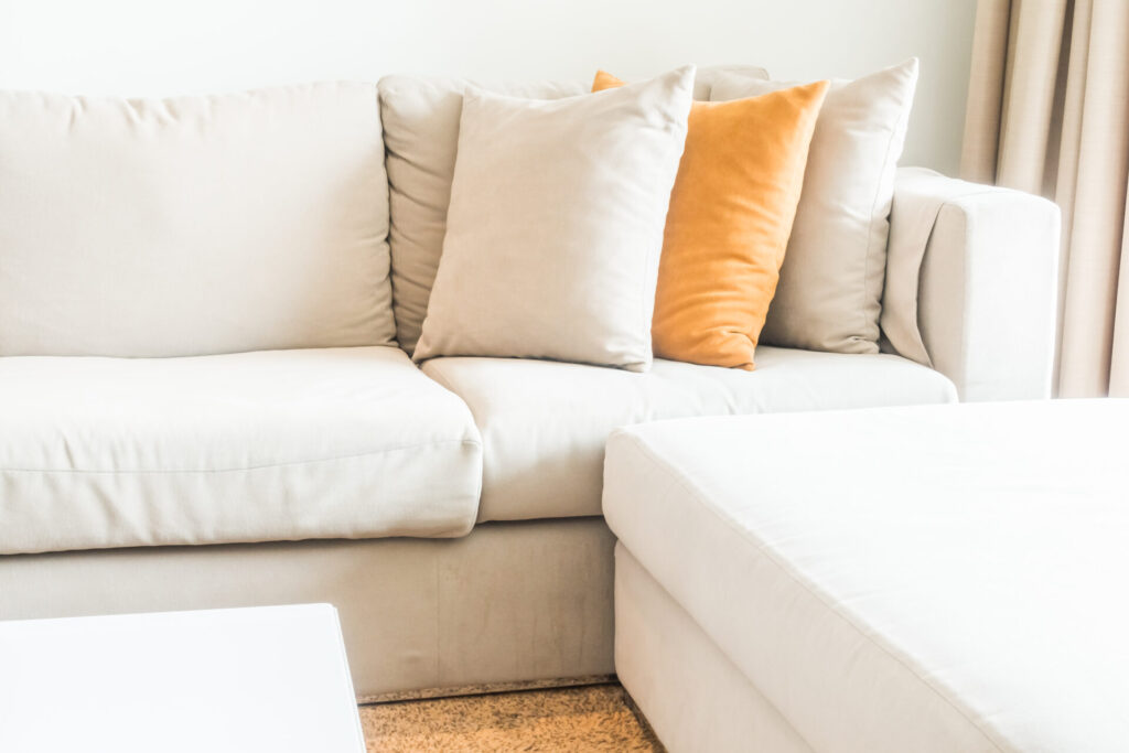 warna kain sofa regency ivory white